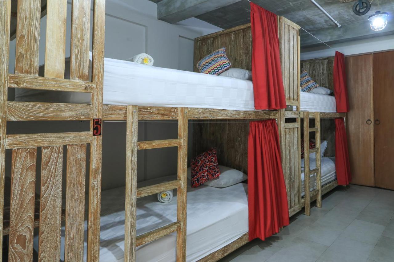 Base Guest House Canggu Εξωτερικό φωτογραφία