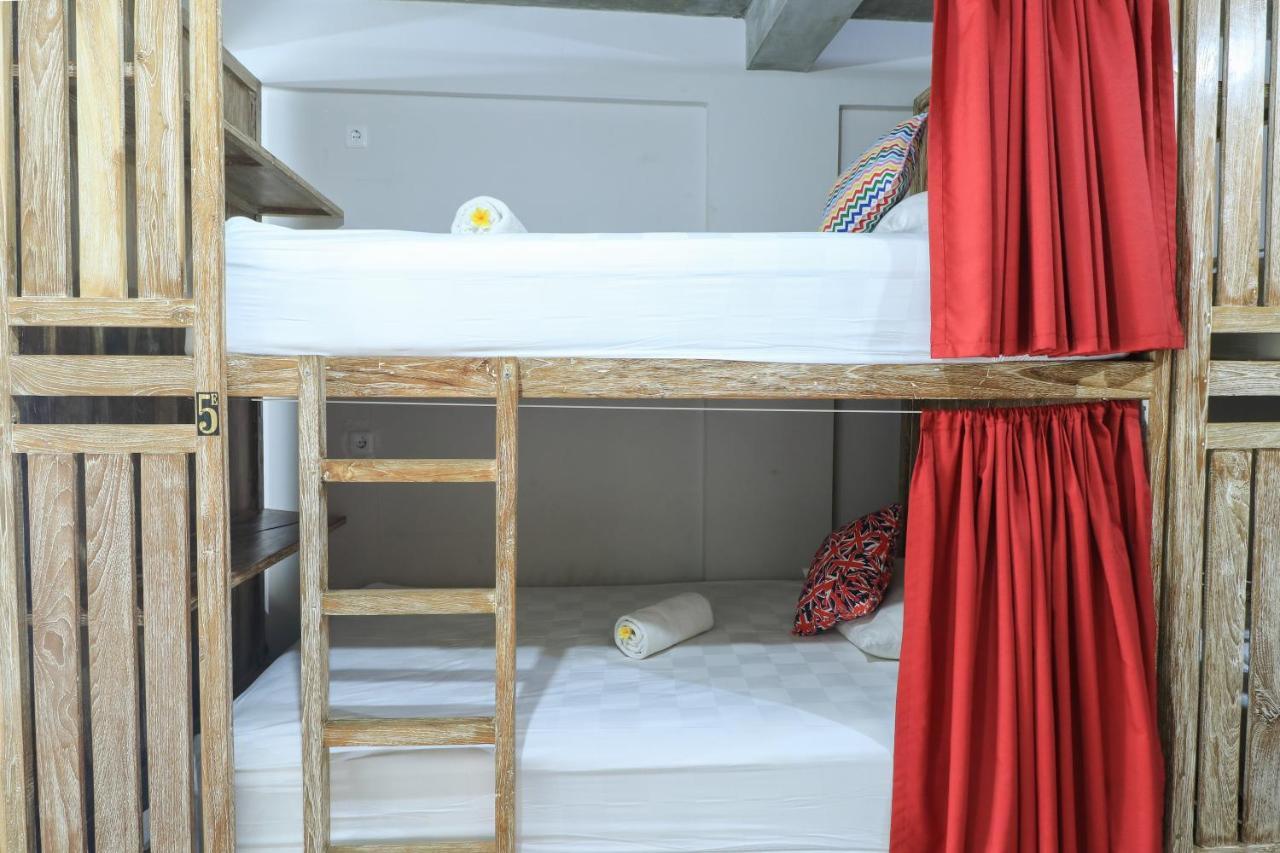 Base Guest House Canggu Εξωτερικό φωτογραφία