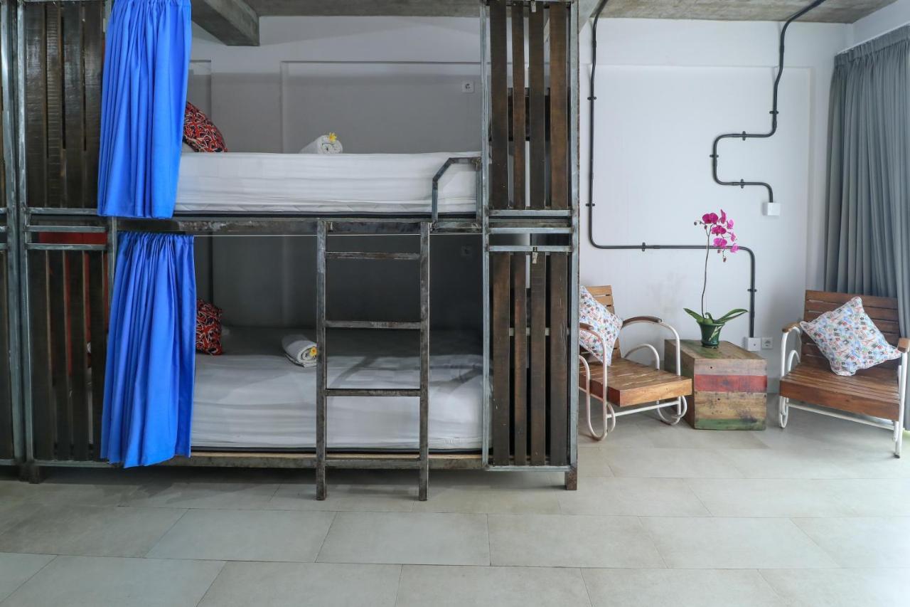 Base Guest House Canggu Εξωτερικό φωτογραφία